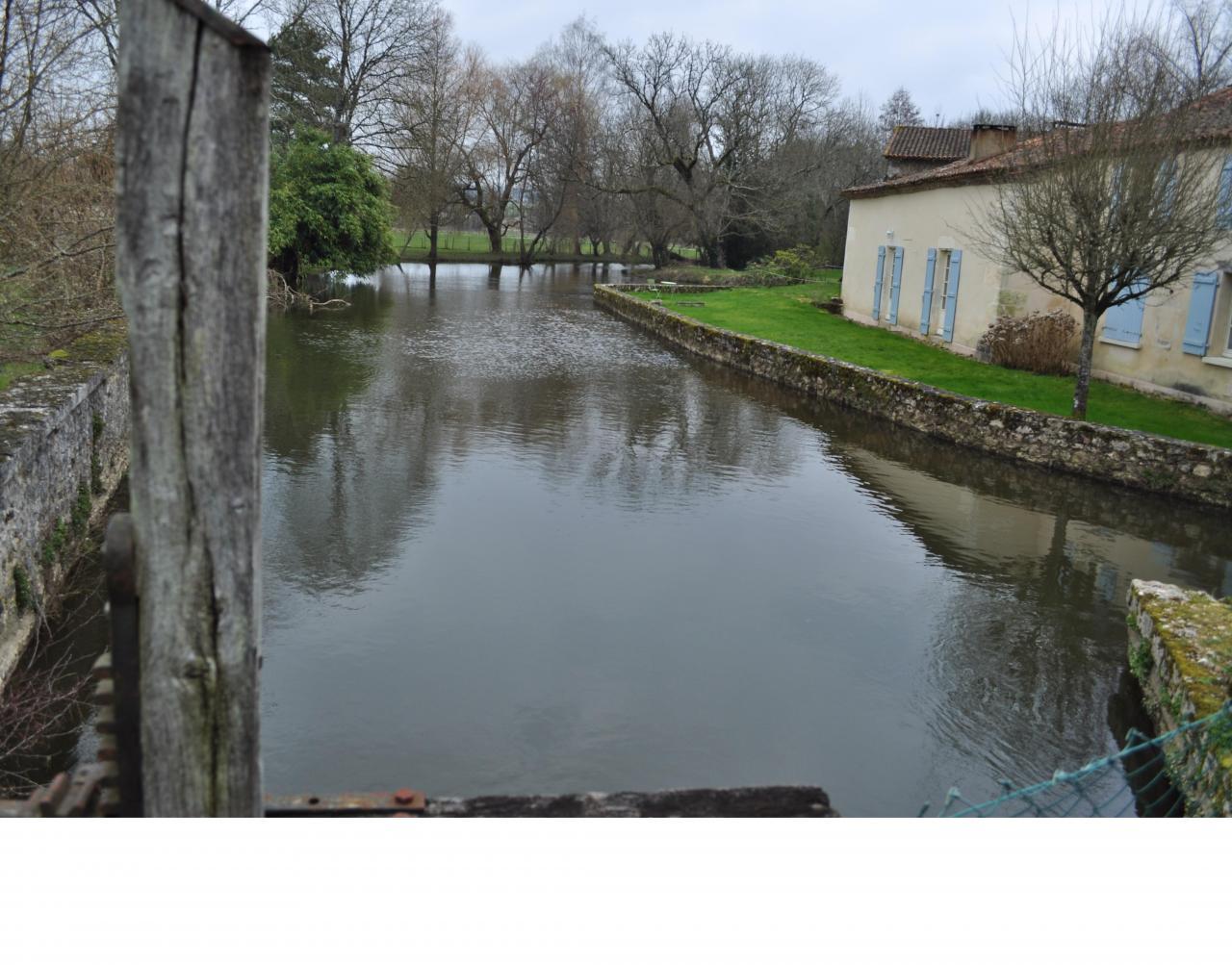 ronde moulins 6